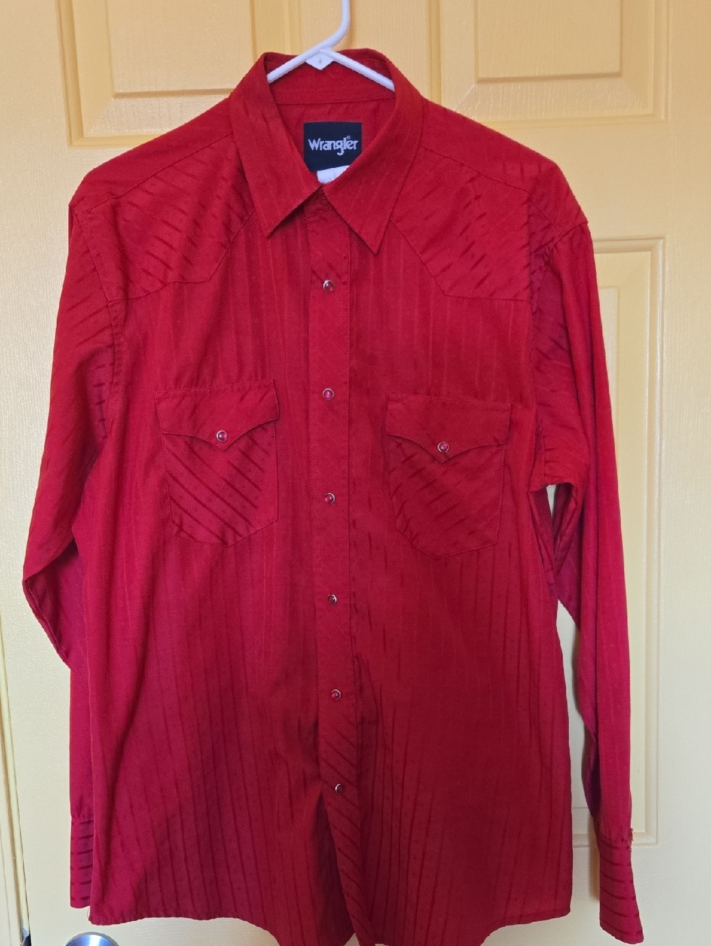 Wrangler Red Men's Long-Sleeve Western Button-Down Shirt